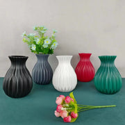 1Pc Decorative Vase Elegant Fine Workmanship Flower Vase for Home Decoration Modern Plastic Flower Pot for Room Wedding Ornament