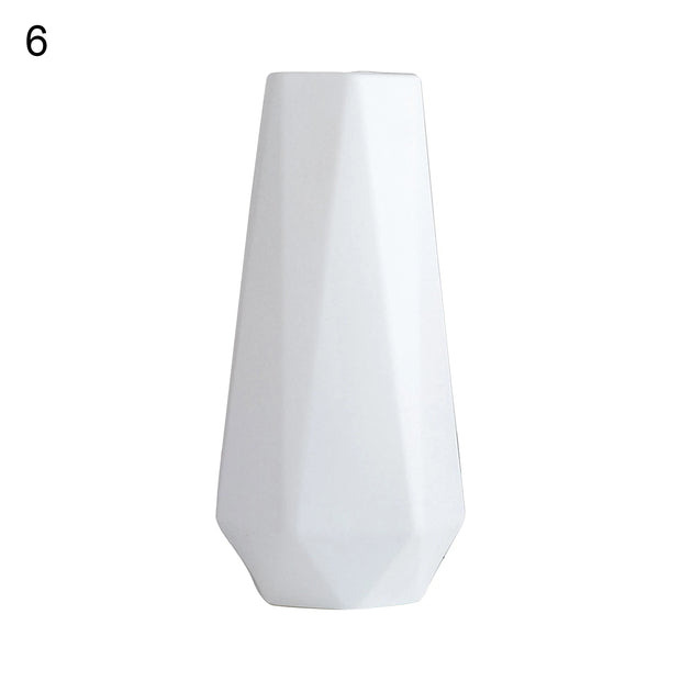 1Pc Decorative Vase Elegant Fine Workmanship Flower Vase for Home Decoration Modern Plastic Flower Pot for Room Wedding Ornament